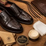 Entretien du cuir chaussure : brossage et nourrissage pour durer plus longtemps