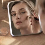 Comment faire un maquillage naturel : teint nude léger, yeux nude, sans effet masque