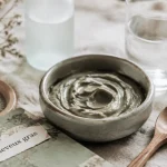 Shampoing cheveux gras maison : argile verte et aloe pour racines
